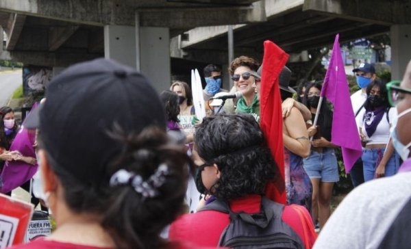 Movimiento de mujeres marcha por el aborto legal