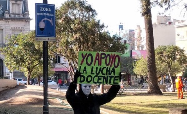 Clases públicas para difundir la lucha de los docentes universitarios