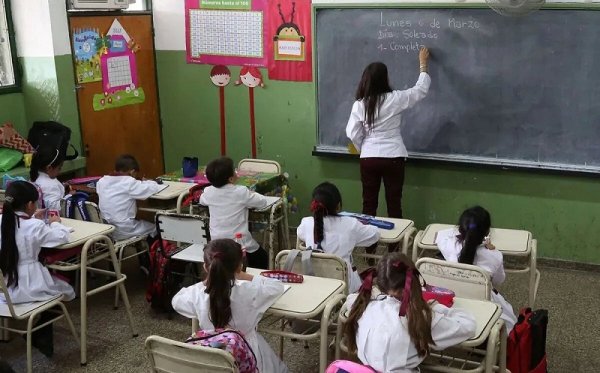 Más horas de clases después del receso invernal en Río Negro 