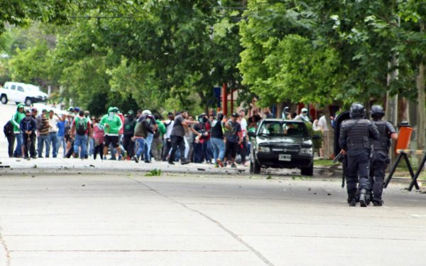 Neuquén: una nueva jornada de movilización terminó con represión 