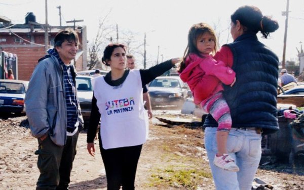 A través de su sindicato los docentes realizan intensa campaña solidaria por los inundados