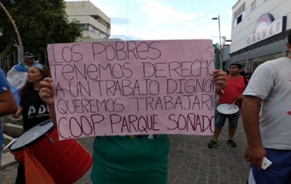 San Luis: los trabajadores enfrentan la precariedad laboral y los despidos de Rodriguez Saá 