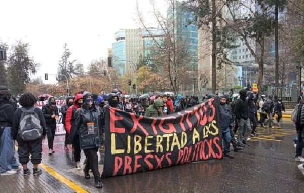 Nueva jornada de movilizaciones de estudiantes en la Alameda 