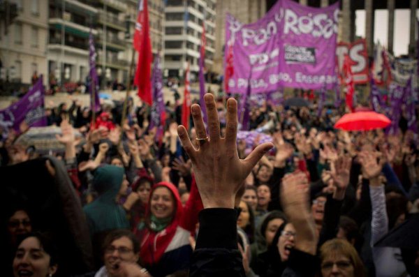 Encuentros (Pluri)nacionales de Mujeres y Disidencias: ¿qué debates nos esperan en La Plata?