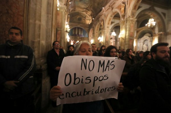 La Iglesia Católica en el ojo del huracán 