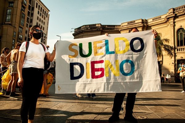 La Asamblea Ni Una Menos de Córdoba brinda su apoyo a las trabajadoras de limpieza