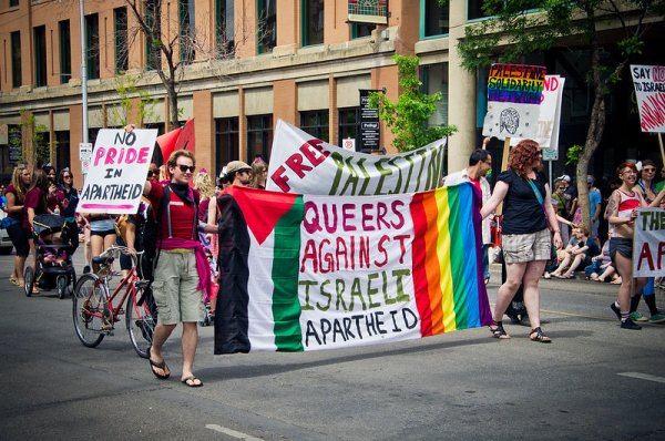 Solidaridad con Palestina llega al Pride