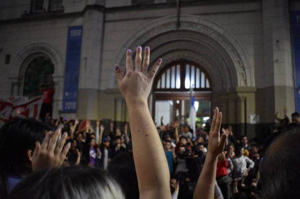 Rectorado define la posible vuelta a la presencialidad en todas las facultades de la UNR