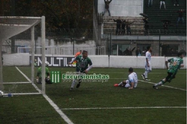 Excursionistas y un “Cachetazo” hacia la punta 