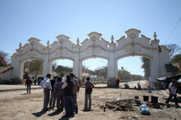 “Choper” Egüez se solidariza con los trabajadores del Ingenio El Tabacal 