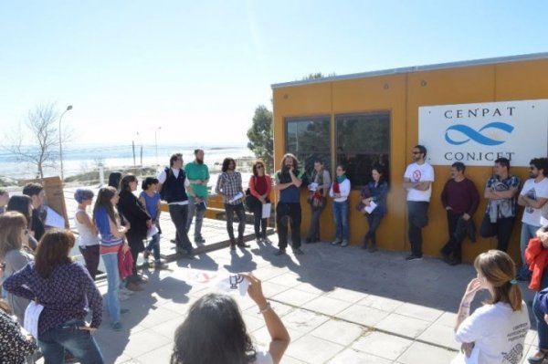 Apaguen el fuego: trabajadores de la ciencia de la Patagonia invitan a movilizar este jueves