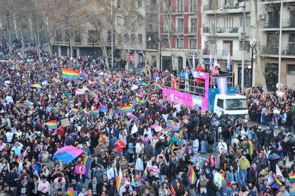 Discriminación a la comunidad LGTBIQ++ : ¡Vamos por el cupo laboral trans! y ¡por un sistema único de salud!