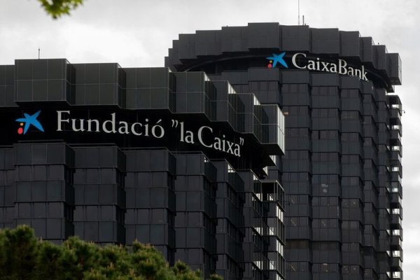 ¿Esta es la alternativa progresista? El BBVA, VidaCaixa, Caser, Santander e Ibercaja gestionarán los fondos de pensiones públicos