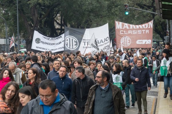 Amplio apoyo a la lista Blanca y Negra de ATE