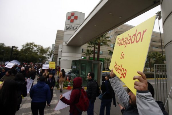 Clínica Dávila: Este miércoles los trabajadores iniciaron paro indefinido