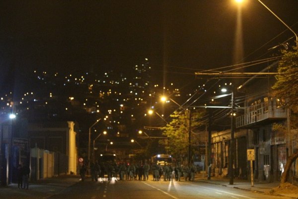 Herencia de la dictadura: Milicos rondan las calles de Valparaíso