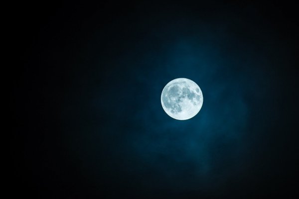 Super luna rosada iluminará esta noche de abril 