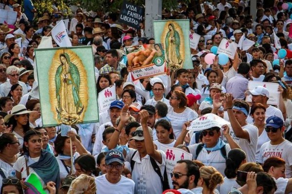 El pin parental y la agenda de la ultra derecha se abre paso en México