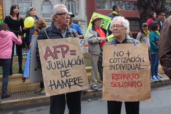 Futuro gobierno de Boric rechaza los retiros por posible daño al mercado de capitales