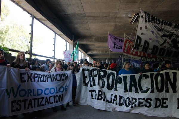 Sin fronteras: el encuentro entre las obreras sin patrón de Fripur y MadyGraf 