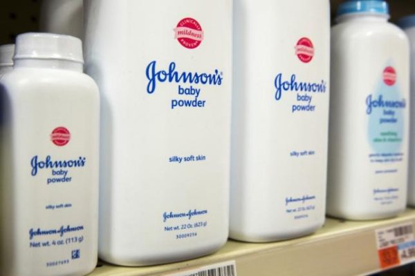 Millonaria condena contra Johnson & Johnson por caso de cáncer ligado a talco