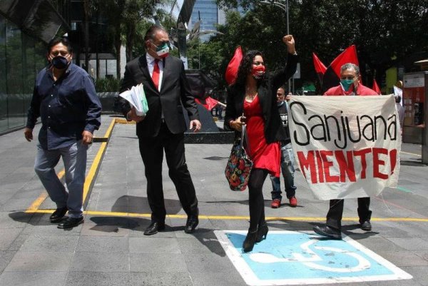 A defender a Adriana Urrea, perseguida política por defender derechos laborales 