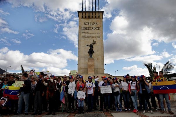 Las escuálidas marchas por Leopoldo López