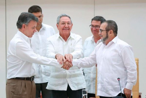 Colombia: el gobierno y las FARC llegan a un acuerdo para firmar “la paz” en seis meses