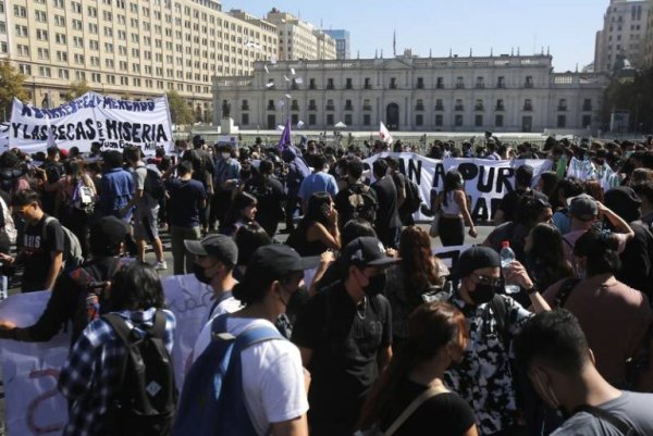 Levantemos una juventud de izquierda consecuente para enfrentar a la ultraderecha con independencia del gobierno