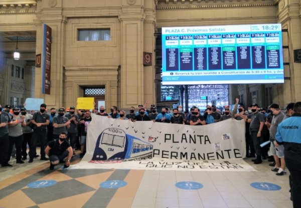 Testimonios sobre rieles: "hay que darle batalla al sistema que nos aplasta"