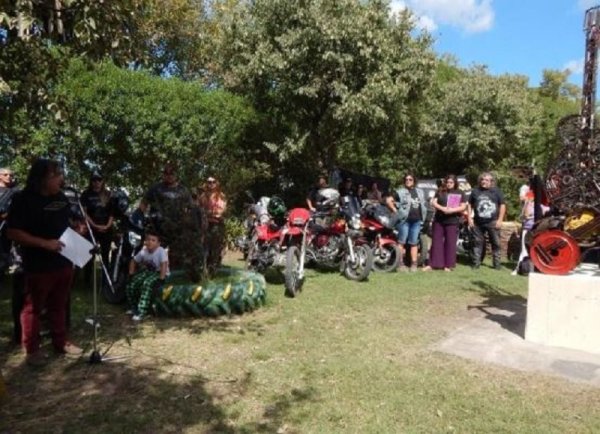 Necochea: Intendente y dirección de cultura inauguran monumento a Pappo el 24 de marzo