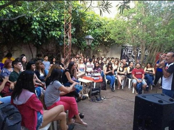 Neuquén: la juventud del PTS organiza una juntada con jóvenes que apoyan al Frente de Izquierda Unidad 