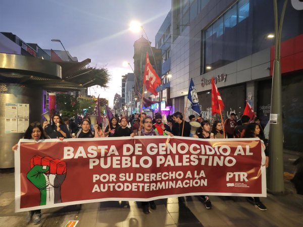 Marcha a 4 años de la Rebelión: Contra el fraude constitucional y el genocidio al pueblo palestino