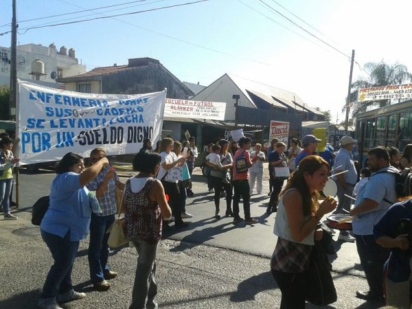 Hospital de Niños de San Justo: trabajadores cortan Camino de Cintura