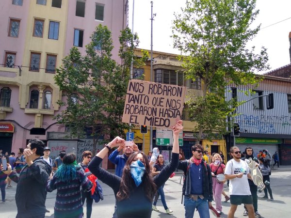 Confech, ACES y CONES convocan a jornada de protesta para el domingo y paro desde el lunes