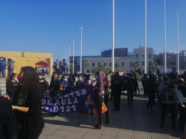 Los motivos de la huelga de Asistentes del Aula en Antofagasta: “muchas ni siquiera llegan al sueldo mínimo”