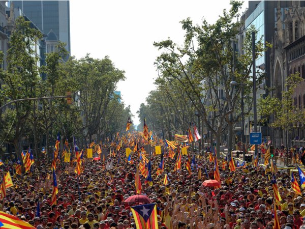 El proceso catalán cobra impulso después del referéndum escoces