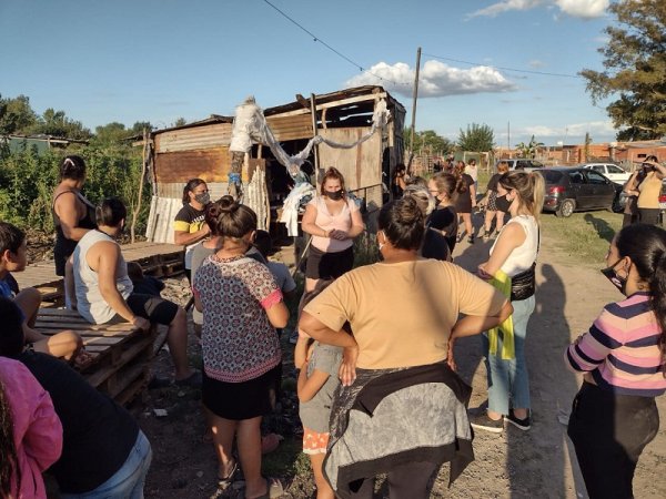 Jornada solidaria de RecTuel (ex Hey Latam) en la toma de Magaldi