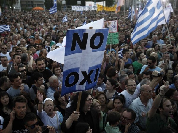 Desde Atenas: “Las clases dominantes seguirán atacando al pueblo”