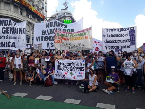 3J: Las docentes nos movilizamos contra la violencia machista y la precarización 