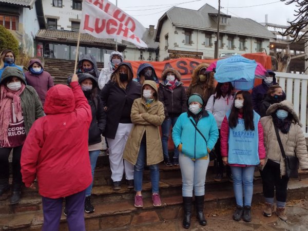 Salud en lucha: Bariloche tuvo su jornada de paro y de reclamos al gobierno provincial