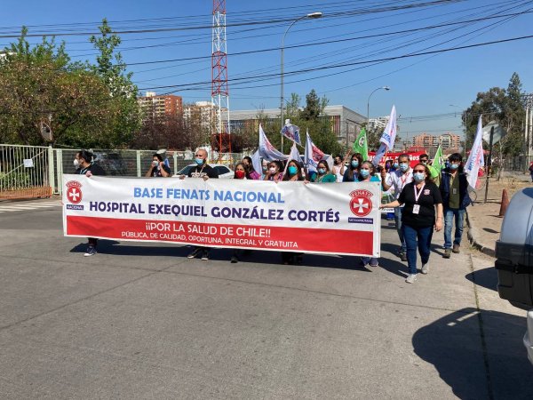 Falta de personal en pleno aumento de casos: trabajadores del Hospital Exequiel González Cortés se movilizan exigiendo nuevas contrataciones