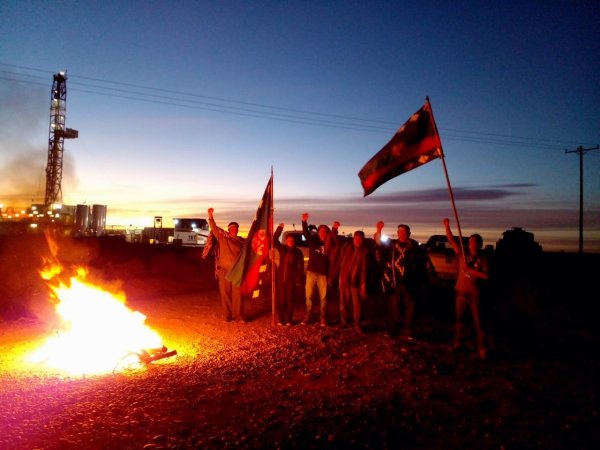 Comunidades mapuche cortan accesos a Vaca Muerta reclamando el inicio del relevamiento territorial