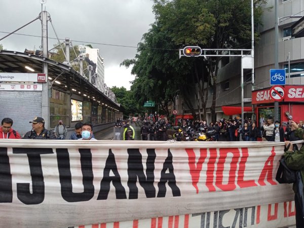 Denunciamos el despliegue policial contra protesta del SutNotimex 