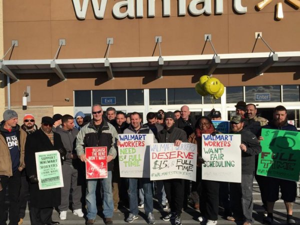 Los trabajadores de Walmart en lucha contra el “Viernes Negro”