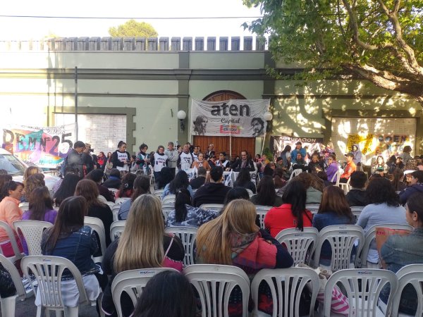 Tras la reapertura de la mesa de negociación, en Aten decidirán las asambleas