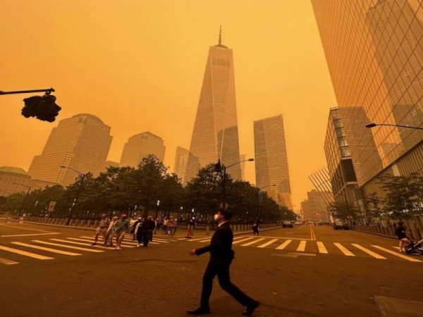 Nueva York envuelta por el humo de los incendios forestales de Canadá