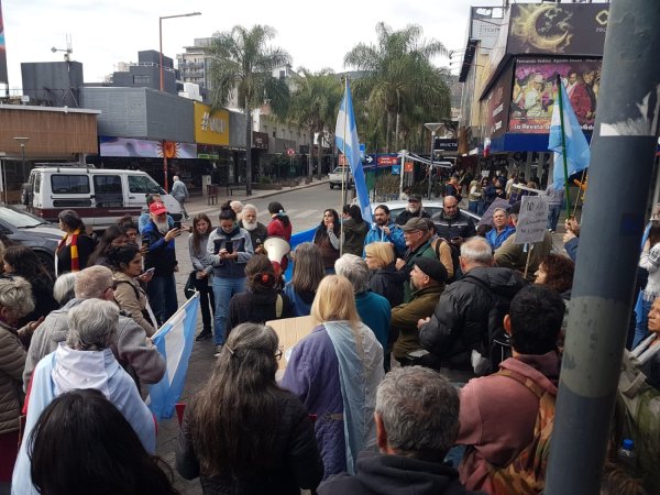 Jubilados y docentes confluyeron en las calles en la lucha por sus reclamos