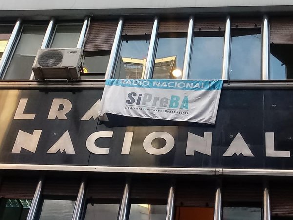 En Radio Nacional comenzaron las asambleas contra amenazas de privatización de Milei 