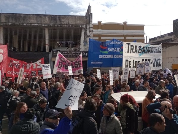 Importante convocatoria en defensa de los puestos de trabajo y por pagos de sus salarios de los SRT en Córdoba